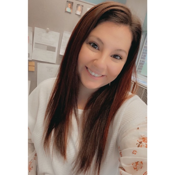 Meet your Posher, Michelle - Picture 1 of 1